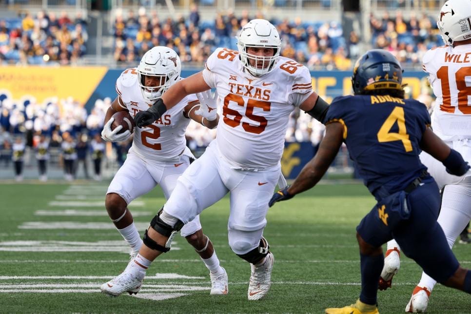 Texas Dominates Michigan, 31-12, in Battle of Powerhouses